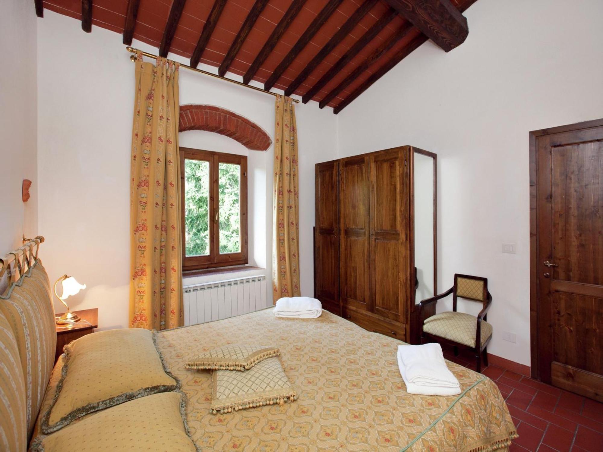 Pleasant Apartment With Swimming Pool Garden Bbq Parking Lucolena in Chianti Exteriör bild
