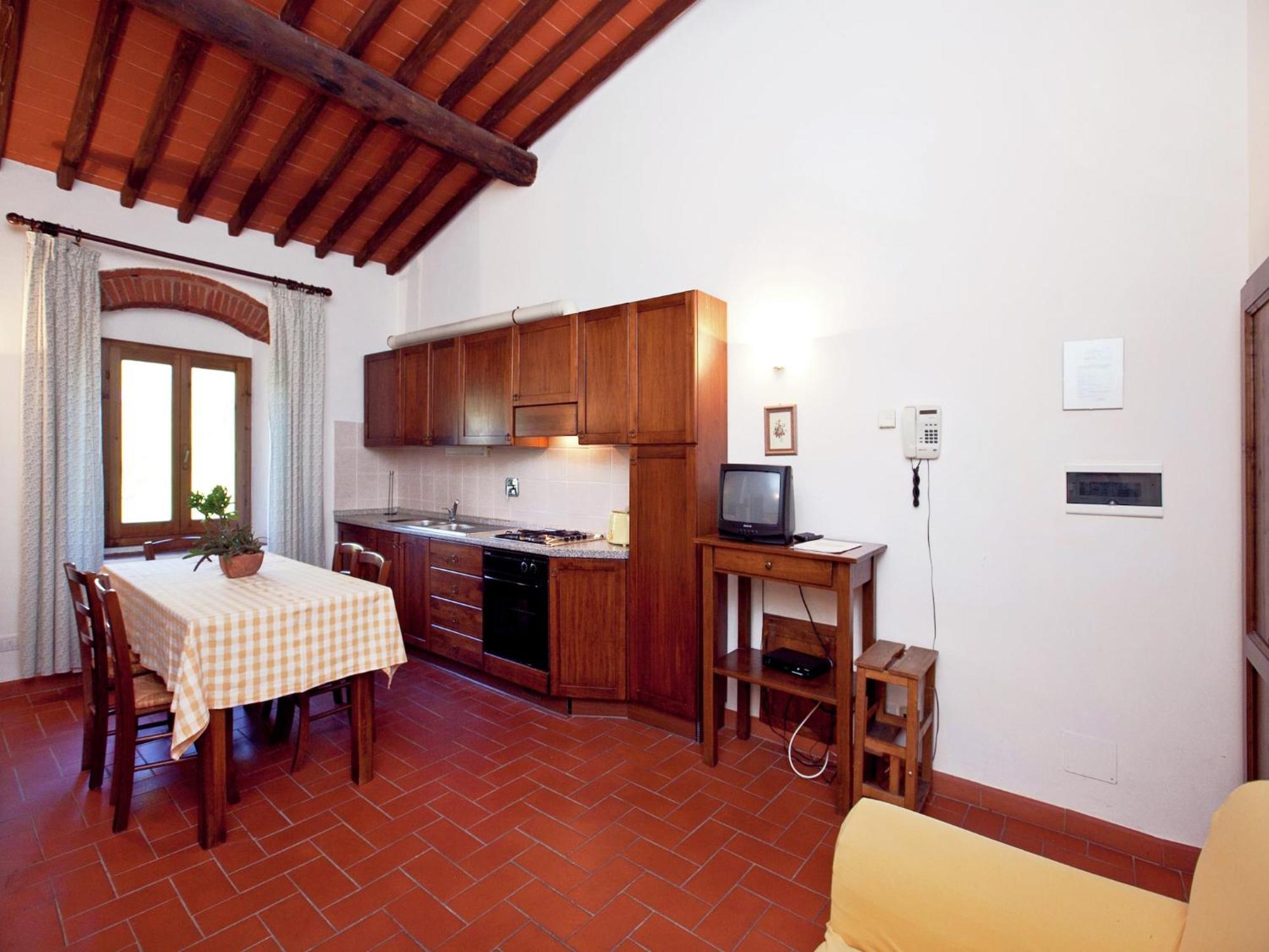 Pleasant Apartment With Swimming Pool Garden Bbq Parking Lucolena in Chianti Exteriör bild