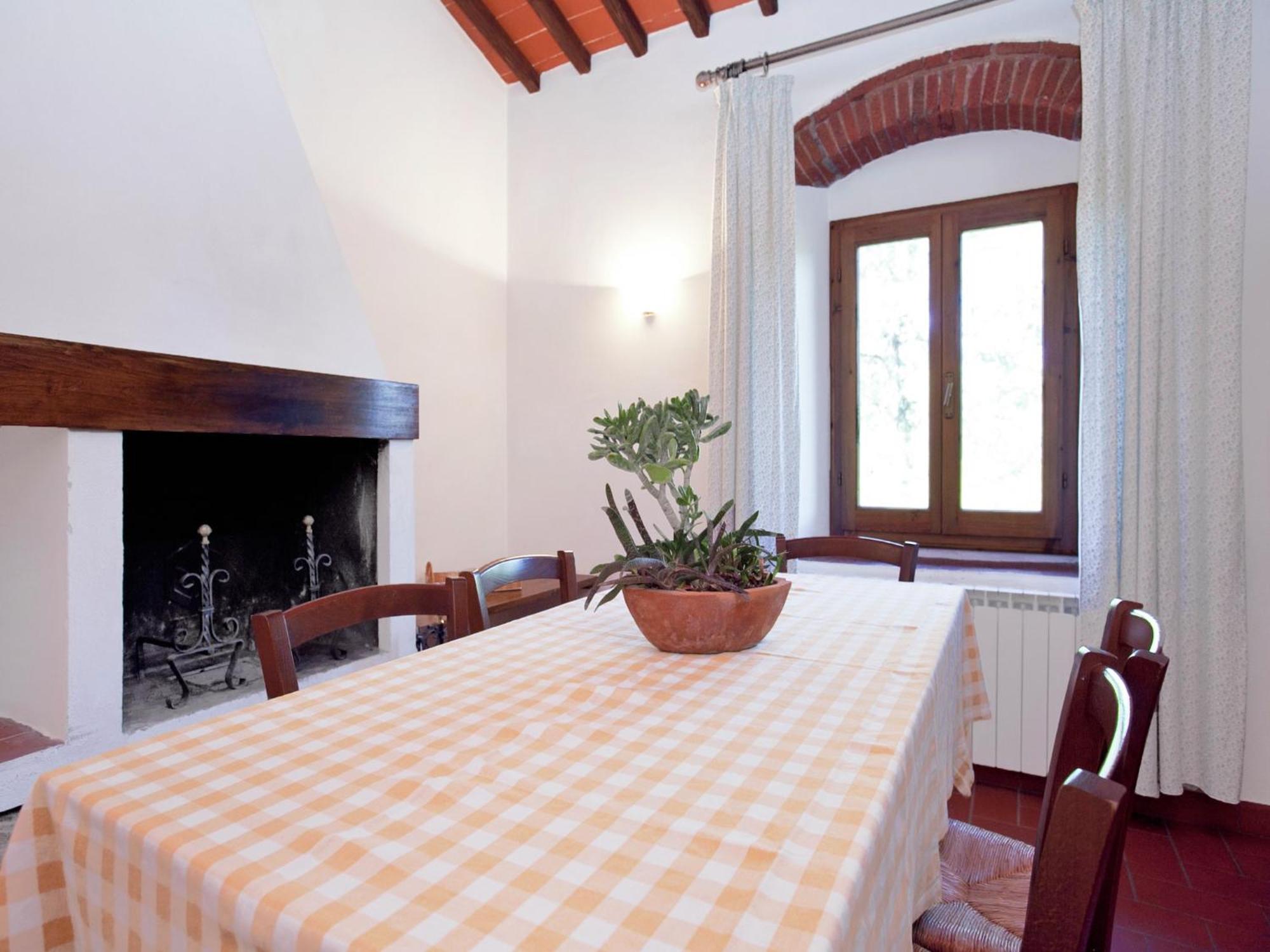 Pleasant Apartment With Swimming Pool Garden Bbq Parking Lucolena in Chianti Exteriör bild