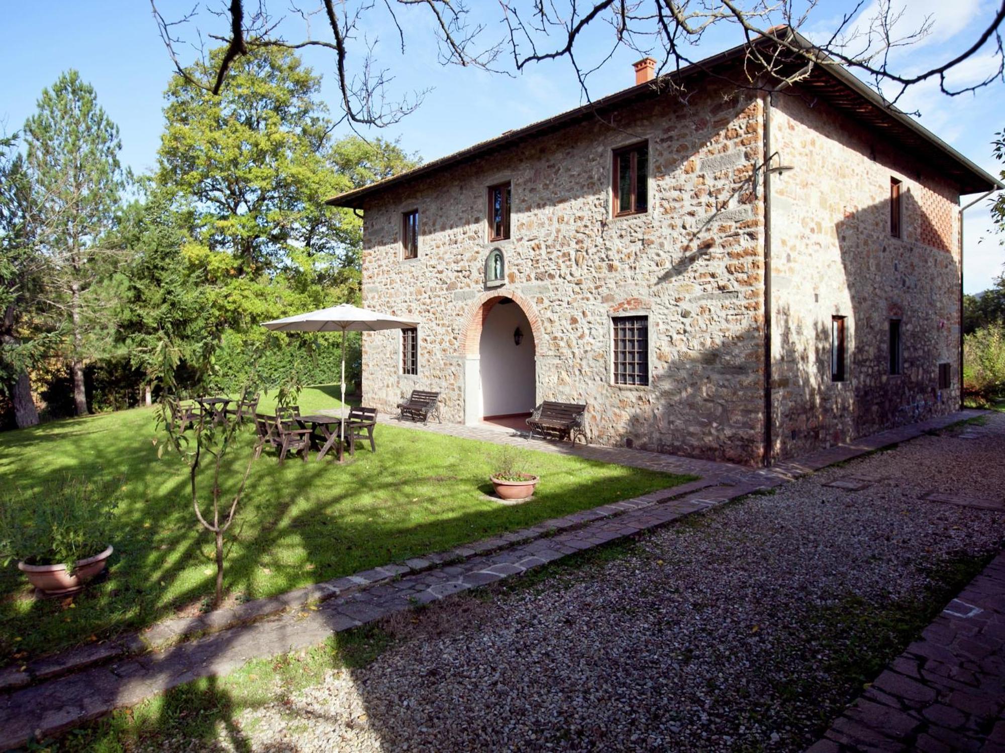 Pleasant Apartment With Swimming Pool Garden Bbq Parking Lucolena in Chianti Exteriör bild