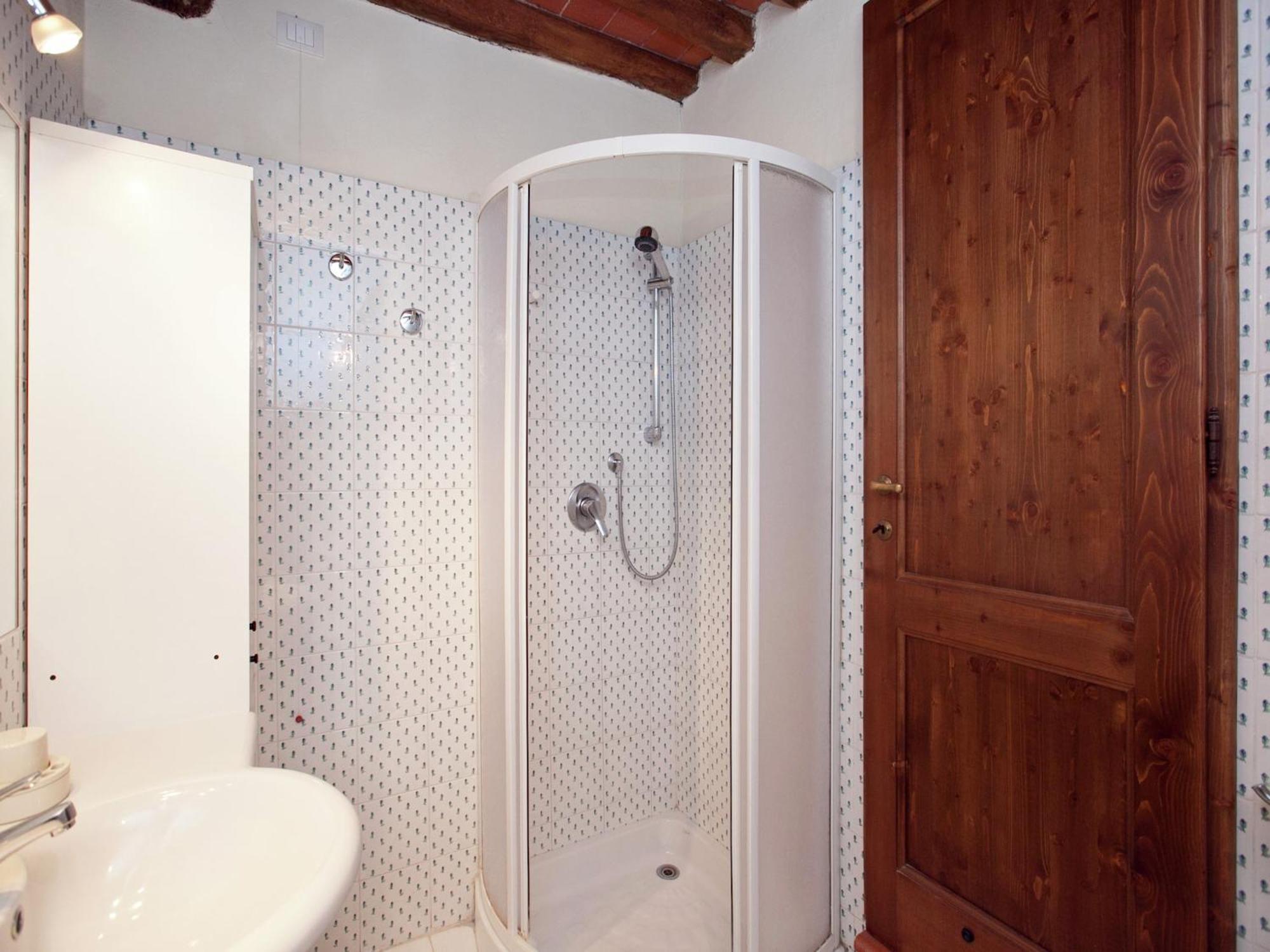 Pleasant Apartment With Swimming Pool Garden Bbq Parking Lucolena in Chianti Exteriör bild