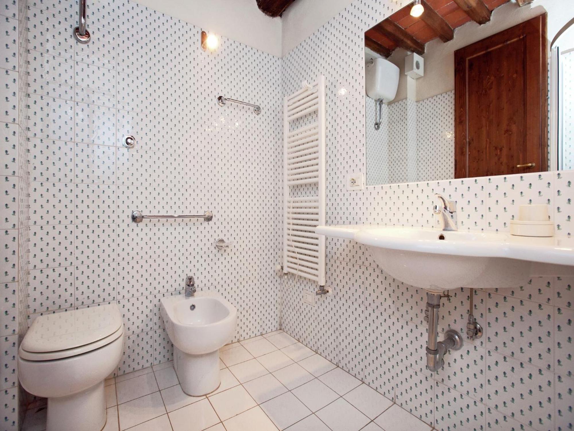 Pleasant Apartment With Swimming Pool Garden Bbq Parking Lucolena in Chianti Exteriör bild